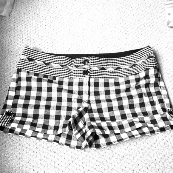 Charlotte Russe Black and White Patterned Shorts Checkered Plaid Size 11 Y2K - Picture 2 of 6